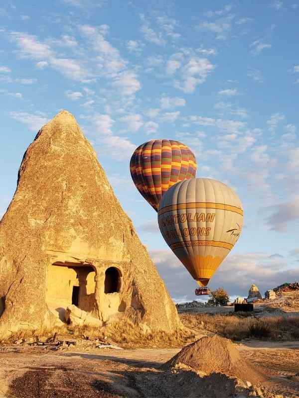 Sunrise Flight with Hotel Transfer – Trip.com